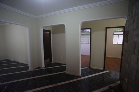 Sala de casa à venda com 3 quartos, 300m² em Salgado Filho, Belo Horizonte