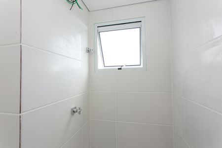 Apartamento à venda com 40m², 2 quartos e sem vaga Apartamento à venda com 40m², 2 quartos e sem vagaBanheiro