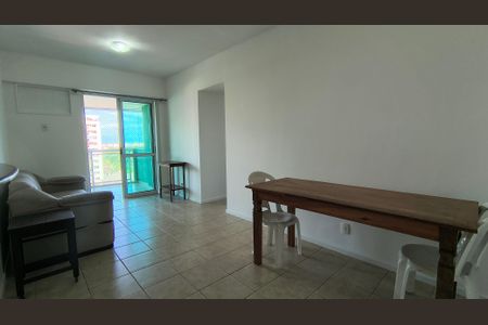 Sala de apartamento para alugar com 2 quartos, 66m² em Recreio dos Bandeirantes, Rio de Janeiro