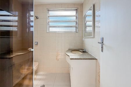 Apartamento à venda com 75m², 2 quartos e 1 vagaBanheiro Social