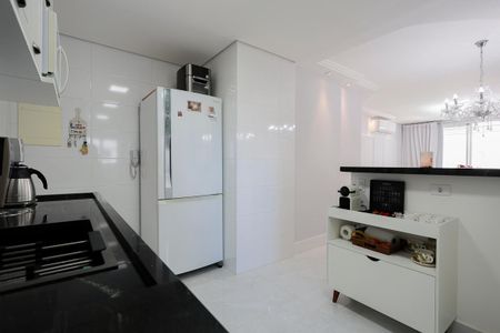 Apartamento à venda com 90m², 3 quartos e 2 vagas Apartamento à venda com 90m², 3 quartos e 2 vagasCozinha