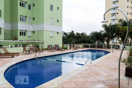 Apartamento à venda com 90m², 3 quartos e 2 vagas Apartamento à venda com 90m², 3 quartos e 2 vagasÁrea comum - Piscina