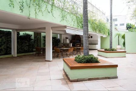 Apartamento à venda com 90m², 3 quartos e 2 vagas Apartamento à venda com 90m², 3 quartos e 2 vagasÁrea comum - Churrasqueira