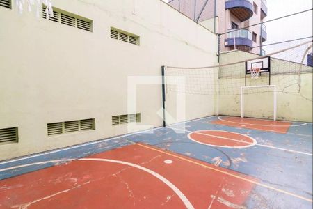 Apartamento à venda com 90m², 3 quartos e 2 vagas Apartamento à venda com 90m², 3 quartos e 2 vagasÁrea comum - Quadra esportiva