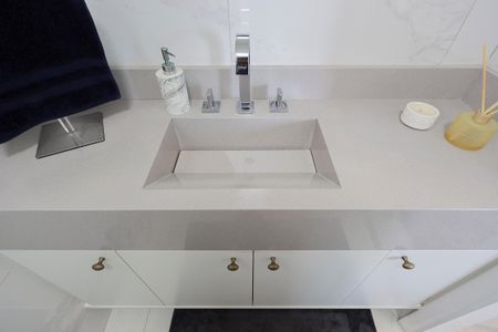 Apartamento à venda com 90m², 3 quartos e 2 vagas Apartamento à venda com 90m², 3 quartos e 2 vagasBanheiro da suíte