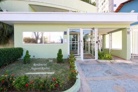 Apartamento à venda com 90m², 3 quartos e 2 vagas Apartamento à venda com 90m², 3 quartos e 2 vagasFachada do condomínio