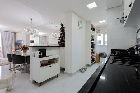 Apartamento à venda com 90m², 3 quartos e 2 vagas Apartamento à venda com 90m², 3 quartos e 2 vagasCozinha