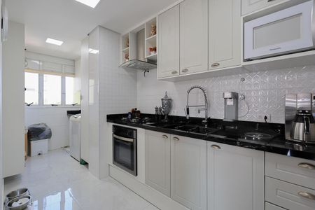 Apartamento à venda com 90m², 3 quartos e 2 vagas Apartamento à venda com 90m², 3 quartos e 2 vagasCozinha