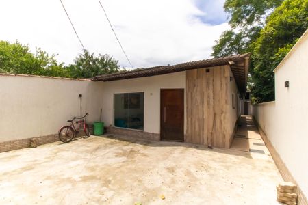Casa para alugar com 330m², 3 quartos e 1 vagaFachada
