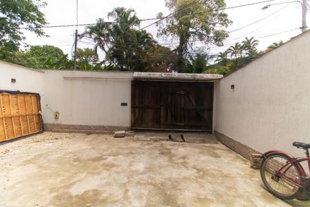 Vista da Sala de casa para alugar com 3 quartos, 330m² em Engenho do Mato, Niterói