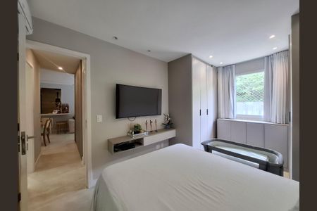 Apartamento à venda com 97m², 2 quartos e 1 vagaSuíte 