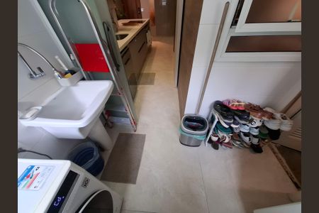 Apartamento à venda com 97m², 2 quartos e 1 vagaÁrea de serviço 