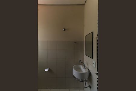 Banheiro de kitnet/studio para alugar com 1 quarto, 20m² em Mooca, São Paulo