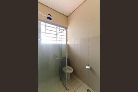 Banheiro de kitnet/studio para alugar com 1 quarto, 20m² em Mooca, São Paulo