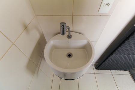 Banheiro de kitnet/studio para alugar com 1 quarto, 20m² em Mooca, São Paulo