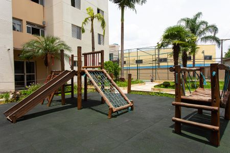 Apartamento para alugar com 64m², 3 quartos e 1 vagaÁrea comum - Playground
