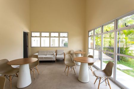 Apartamento para alugar com 64m², 3 quartos e 1 vagaÁrea comum - Salão de festas