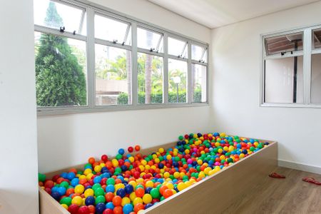 Apartamento para alugar com 64m², 3 quartos e 1 vagaÁrea comum - Brinquedoteca