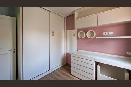 Casa à venda com 220m², 4 quartos e 3 vagasQuarto 2