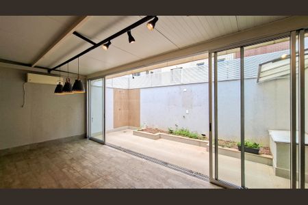 Casa à venda com 220m², 4 quartos e 3 vagasEspaço Gourmet