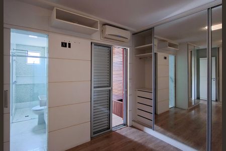 Casa à venda com 220m², 4 quartos e 3 vagasQuarto