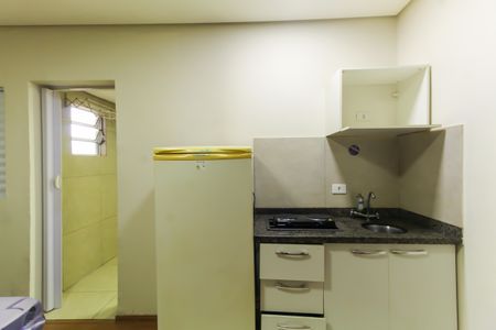 Cozinha de kitnet/studio para alugar com 1 quarto, 19m² em Mooca, São Paulo