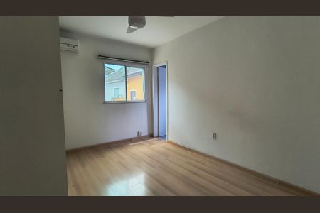 Casa de condomínio para alugar com 300m², 3 quartos e 3 vagas Casa de condomínio para alugar com 300m², 3 quartos e 3 vagasSuíte 2