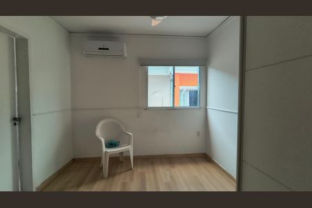 Casa de Condomínio para alugar com 3 quartos, 300m² em Vargem Pequena, Rio de Janeiro