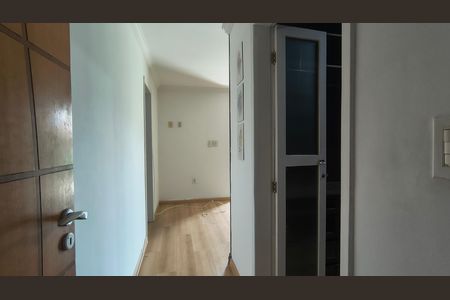 Casa de condomínio para alugar com 300m², 3 quartos e 3 vagas Casa de condomínio para alugar com 300m², 3 quartos e 3 vagasSuíte 1