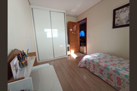 Casa à venda com 447m², 3 quartos e 2 vagas