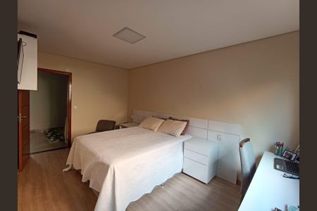 Casa à venda com 447m², 3 quartos e 2 vagas