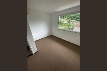 Casa de condomínio à venda com 135m², 2 quartos e 2 vagas Casa de condomínio à venda com 135m², 2 quartos e 2 vagasQuarto