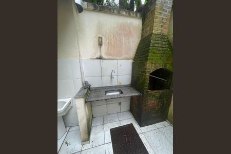 Casa de condomínio à venda com 135m², 2 quartos e 2 vagas Casa de condomínio à venda com 135m², 2 quartos e 2 vagasÁrea externa