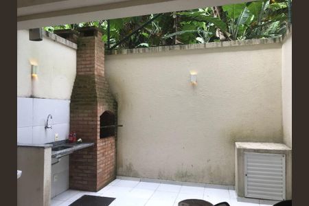 Casa de condomínio à venda com 135m², 2 quartos e 2 vagas Casa de condomínio à venda com 135m², 2 quartos e 2 vagasÁrea externa