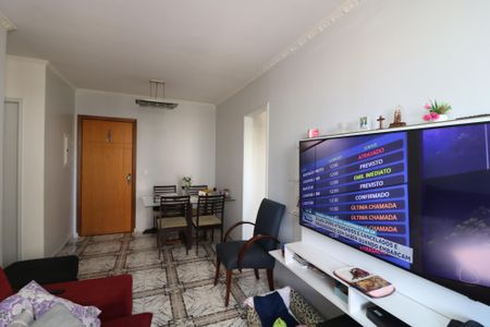 Sala de apartamento para alugar com 2 quartos, 50m² em Vila Antonieta, São Paulo