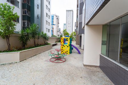 Apartamento à venda com 93m², 3 quartos e 2 vagasÁrea comum - Playground