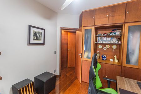 Apartamento à venda com 93m², 3 quartos e 2 vagasQuarto 3