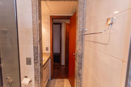 Apartamento à venda com 93m², 3 quartos e 2 vagasBanheiro Social