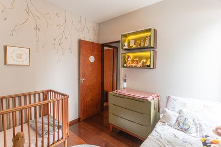 Apartamento à venda com 93m², 3 quartos e 2 vagasQuarto 2