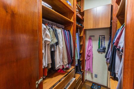 Apartamento à venda com 93m², 3 quartos e 2 vagasCloset da Suíte