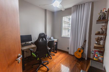 Apartamento à venda com 93m², 3 quartos e 2 vagasQuarto 3