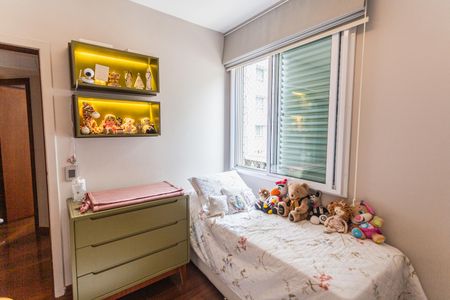 Apartamento à venda com 93m², 3 quartos e 2 vagasQuarto 2