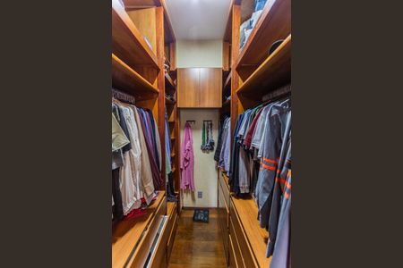 Apartamento à venda com 93m², 3 quartos e 2 vagasCloset da Suíte