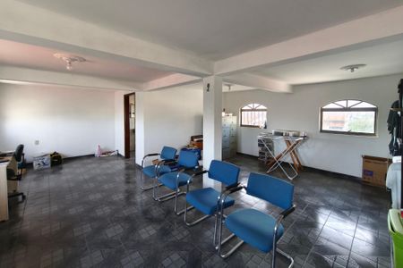 Casa à venda com 400m², 6 quartos e 3 vagasSuíte 2