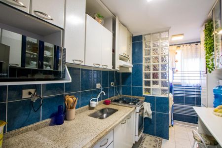 Apartamento à venda com 55m², 2 quartos e 1 vagaCozinha
