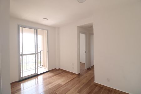 Sala de apartamento para alugar com 2 quartos, 39m² em Jardim Santo Antoninho, São Paulo