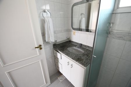 Apartamento à venda com 86m², 2 quartos e 2 vagasBanheiro Suíte