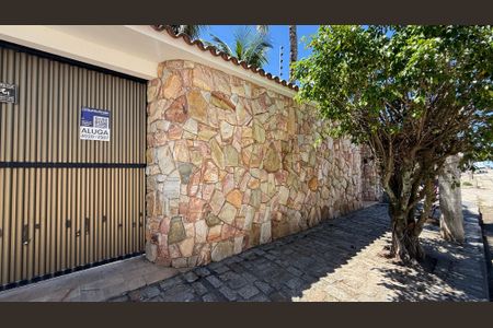 Casa para alugar com 600m², 4 quartos e 4 vagasFachada