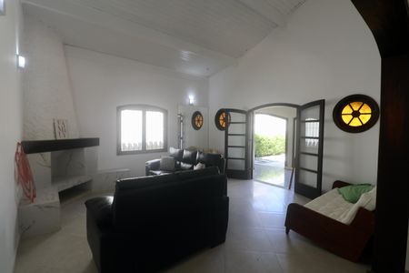 Sala de casa para alugar com 4 quartos, 600m² em Loteamento Joao Batista Juliao, Guarujá
