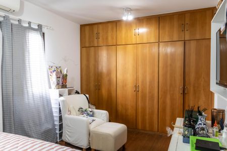 Apartamento à venda com 280m², 4 quartos e 2 vagasSuíte 1